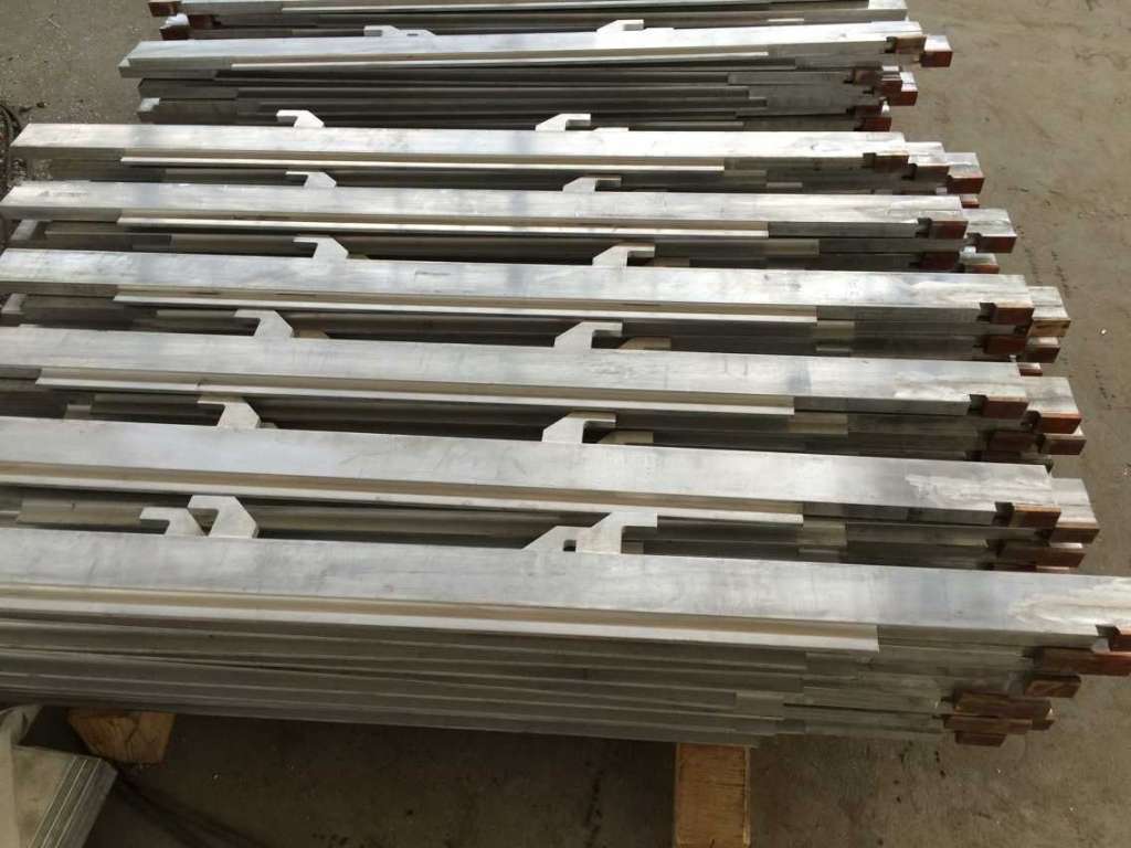 电解锌新型焊接铜铝导电头阴极梁技术进展
